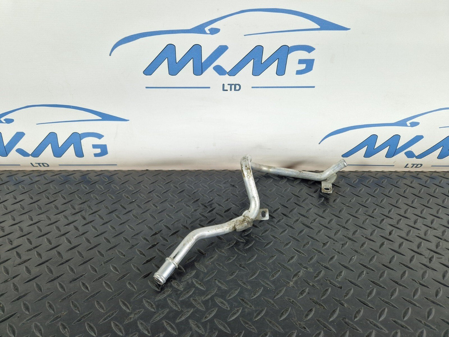 16-19 AUDI A4 AVANT B9 S-LINE GENUINE COOLANT HOSE PIPE 8W0121444D