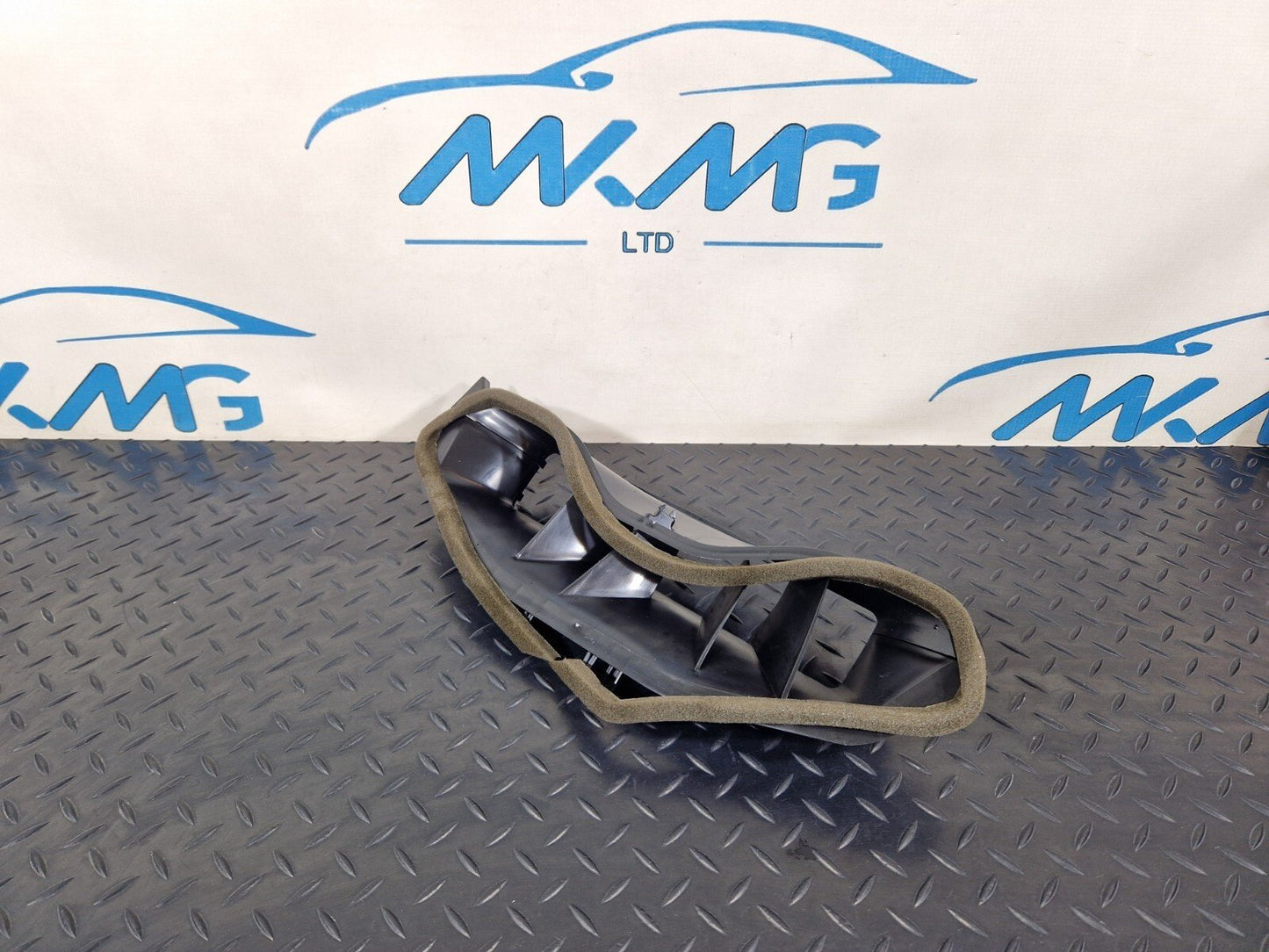 16-24 AUDI A5 F5 COUPE GENUINE DASHBOARD AIR VENT TRIM 8W2858431