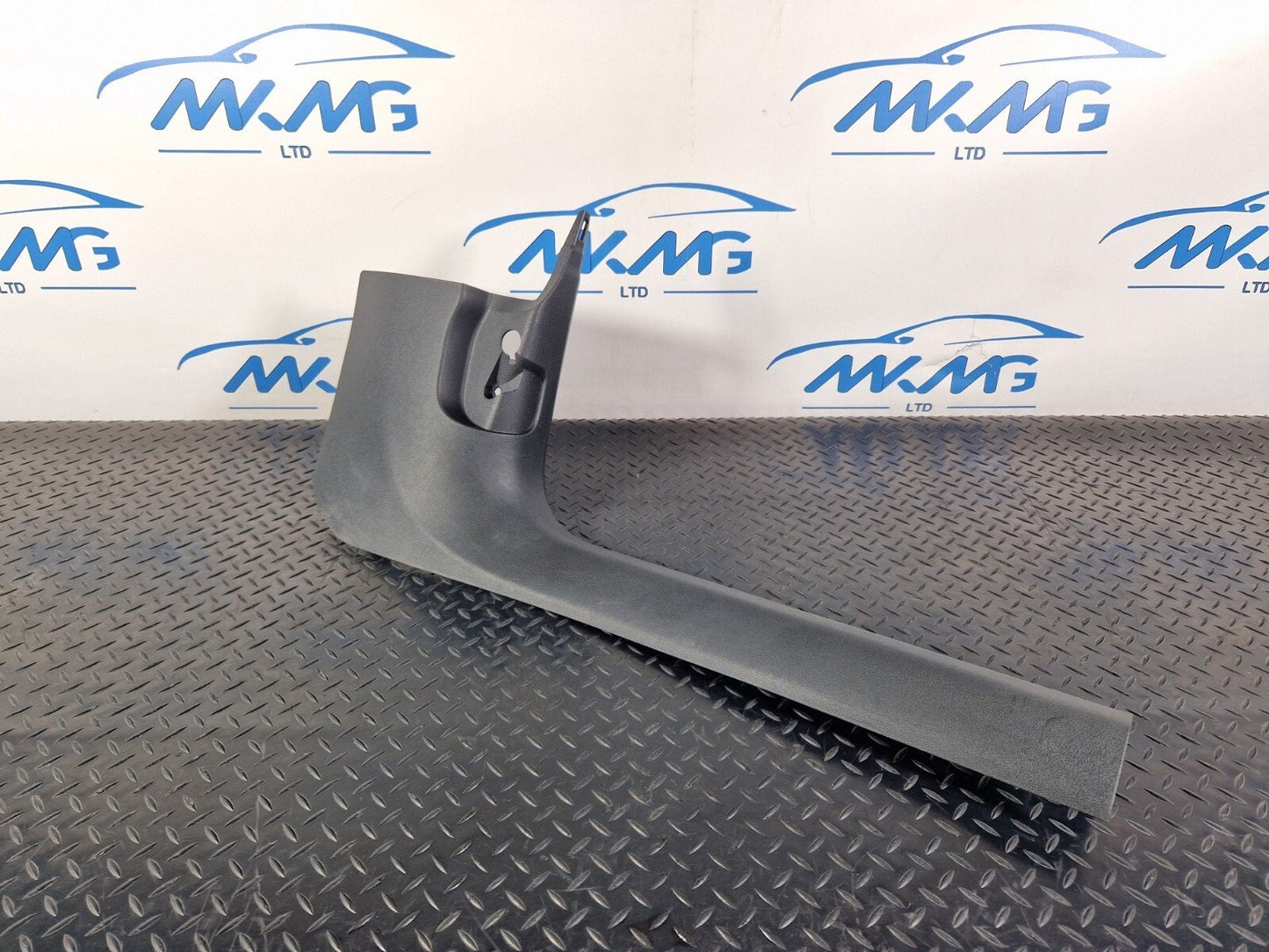 16-19 AUDI A4 B9 FRONT RIGHT DRIVER SIDE A-PILLAR FOOTWELL TRIM COVER 8W2867272