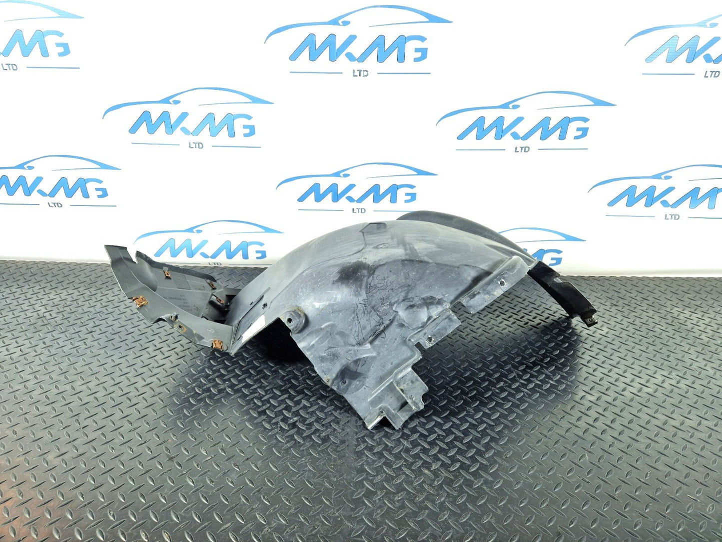 10-13 BMW X5 E70 LCI OFFSIDE FRONT RIGHT WHEEL ARCH LINER 7234832