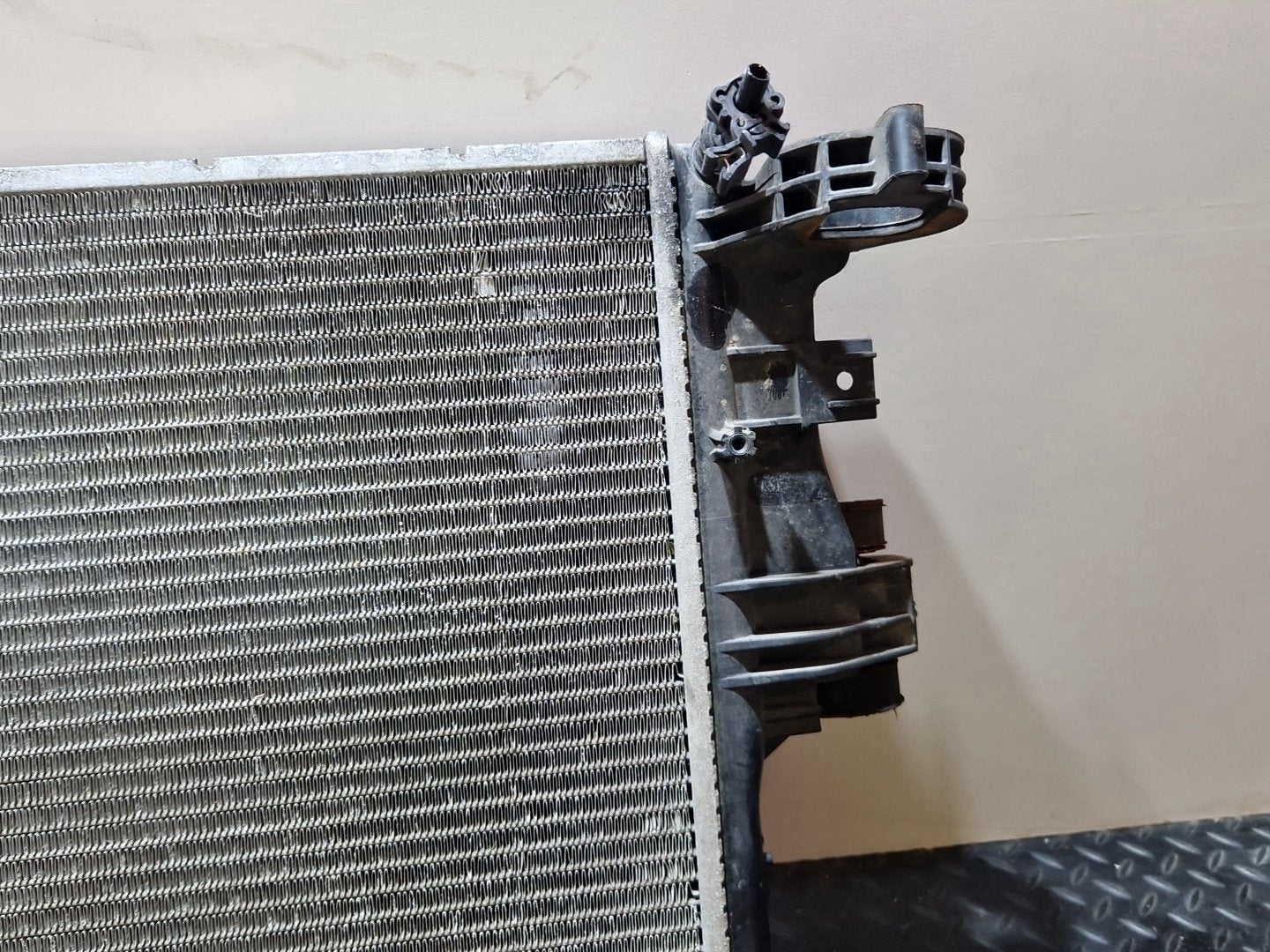Iveco Daily MK5 2.3L Diesel 78.0kw Cooling Radiator 8A4760006