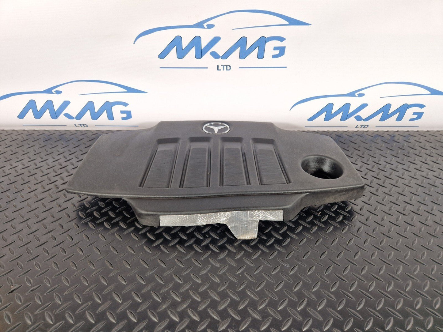 19-ON MERCEDES A B W177 W247 2.0D OM654 DIESEL ENGINE COVER A6540109006