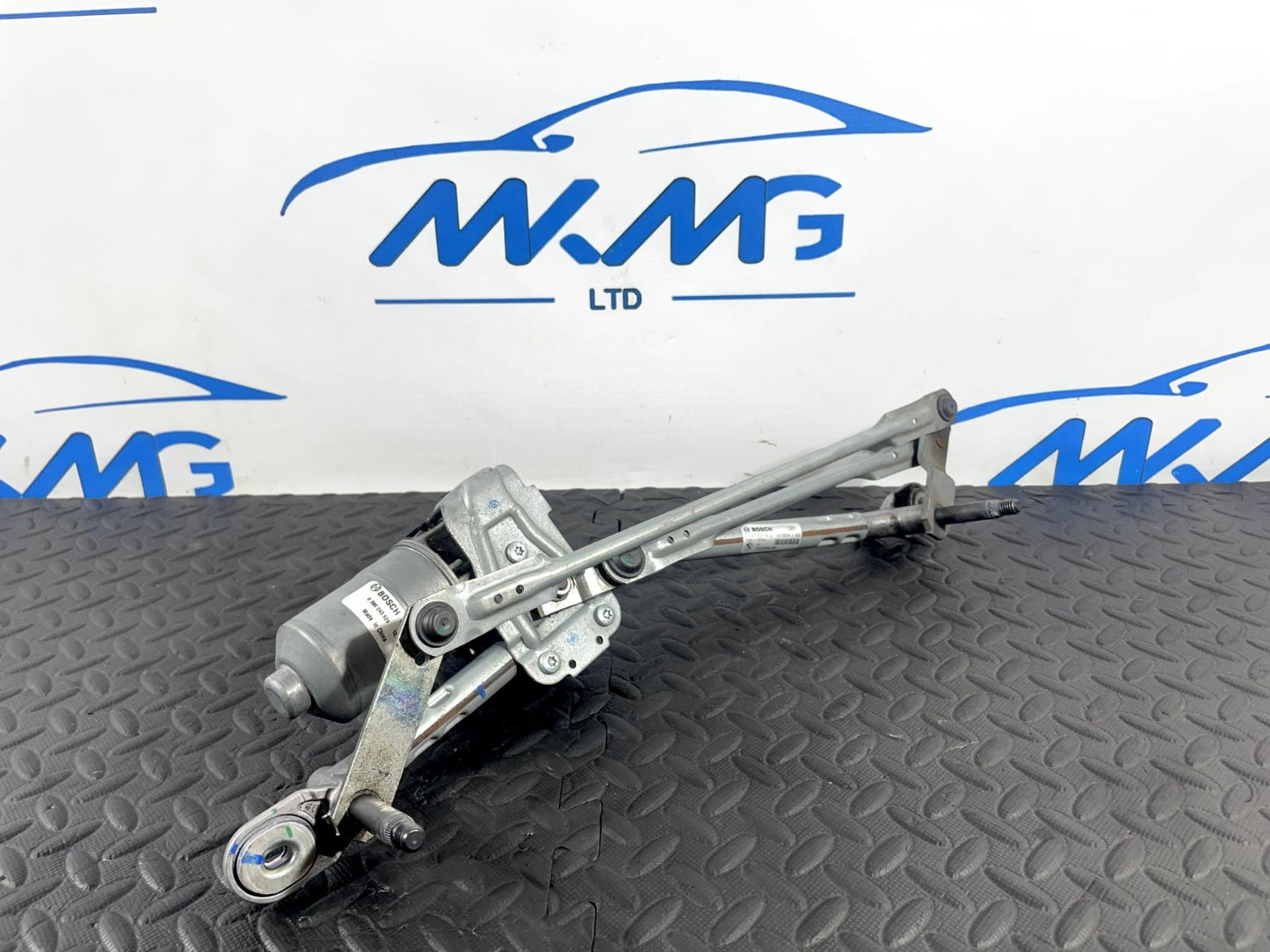 16-22 BMW X1 F48 GENUINE WINDSCREEN WIPER MOTOR & LINKAGE 7350658 0390243529