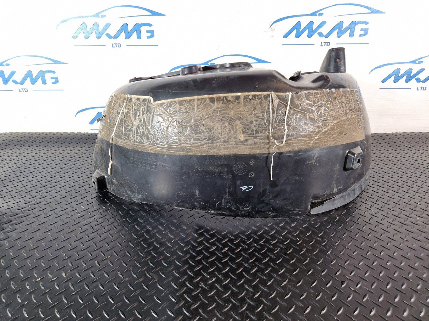 16-19 MERCEDES BENZ GLE W166 REAR WHEEL LEFT SIDE SPLASH GUARD COVER A1668841322