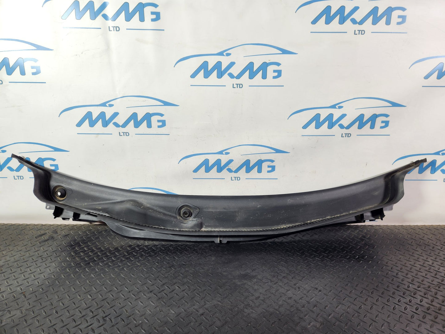 BMW 118i F40 Hatchback Genuine Front Windscreen Scuttle Panel Trim Cover 7453938