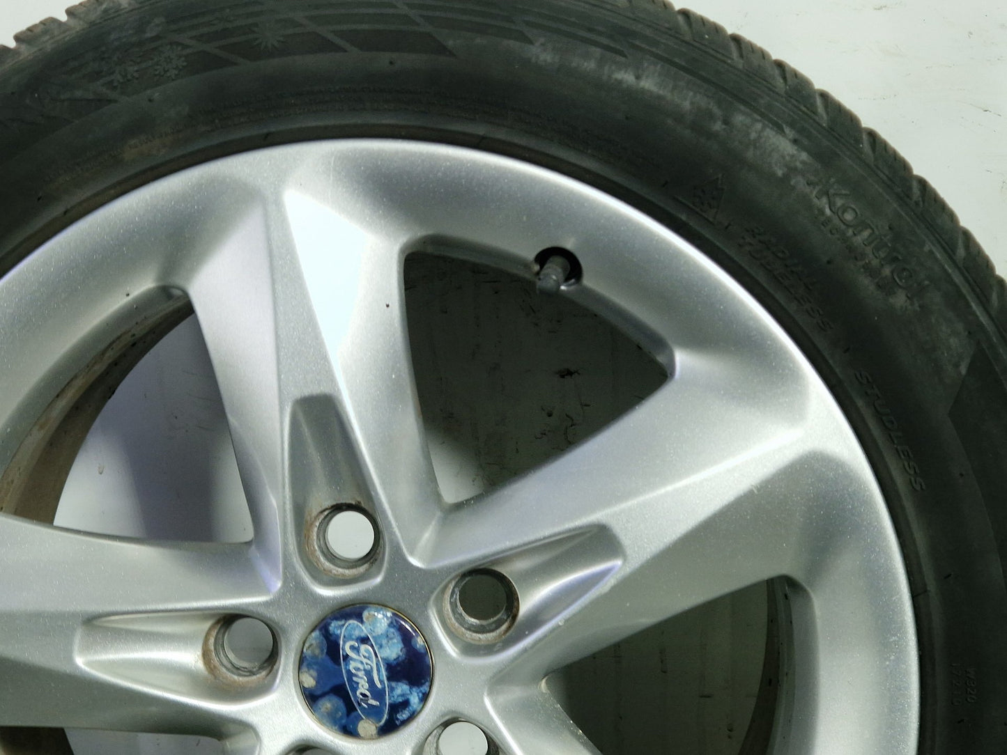 Ford Focus MK2 FL (C307) 16" Alloy Wheel with Tyre 205/55/16 ~3mm 8M5J-EA
