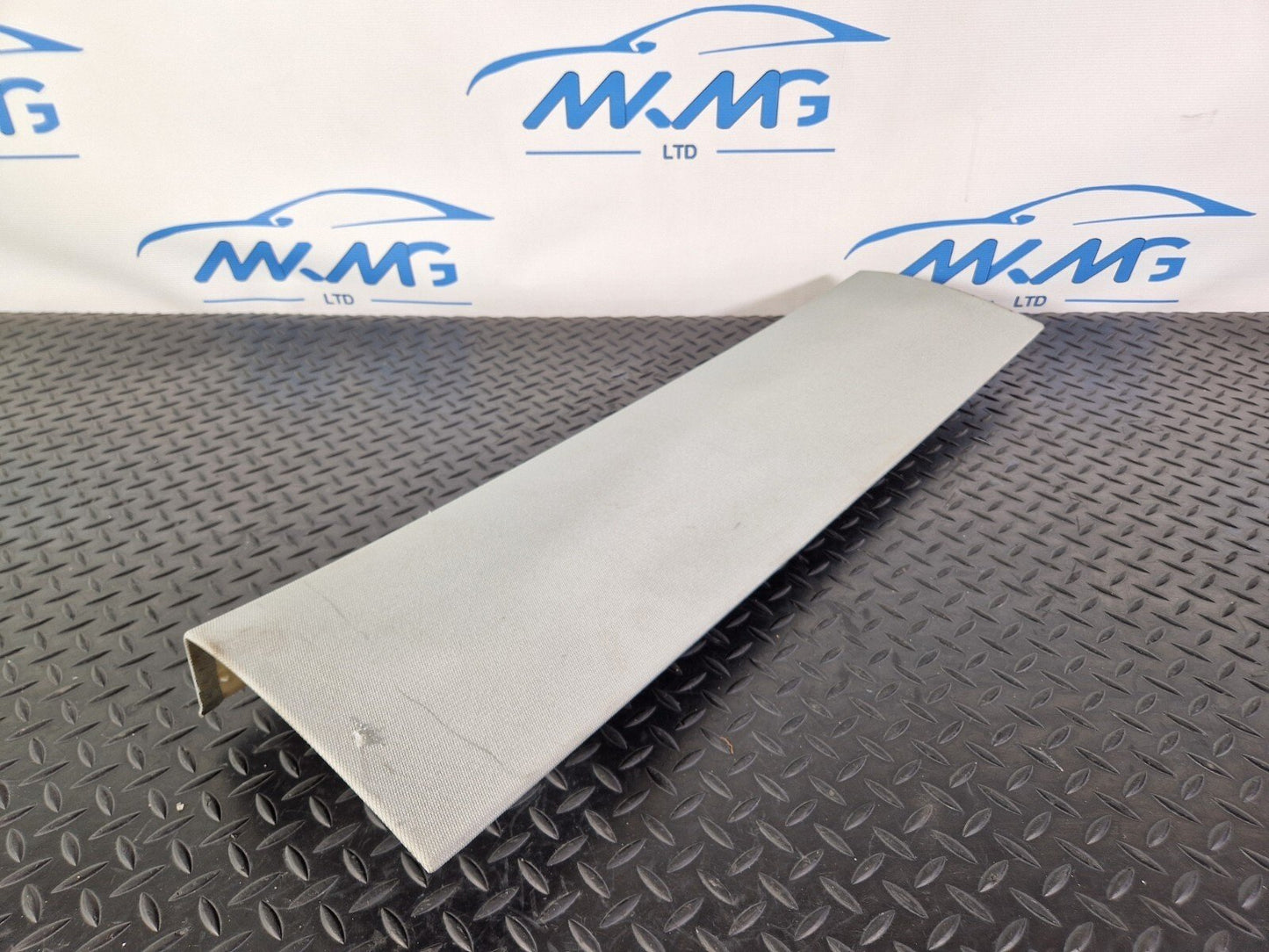12-18 AUDI A6 C7 GENUINE REAR ROOF TRIM 4G9867839