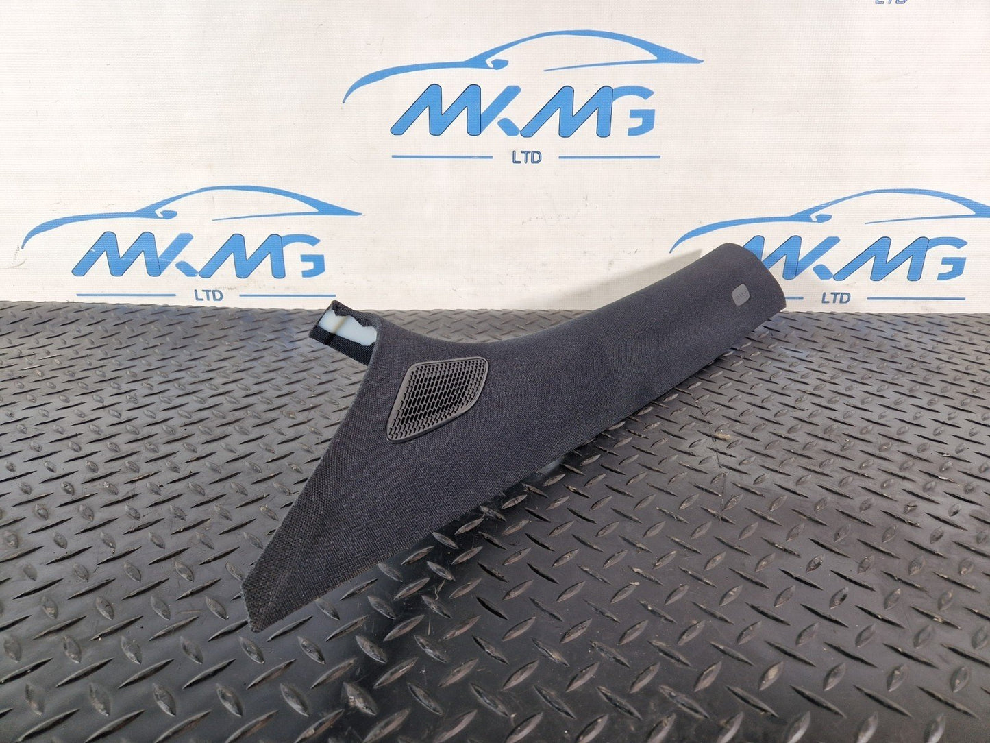 19-ON MERCEDES BENZ B CLASS W247 FRONT LEFT A PILLAR TRIM & SPEAKER A2476900100
