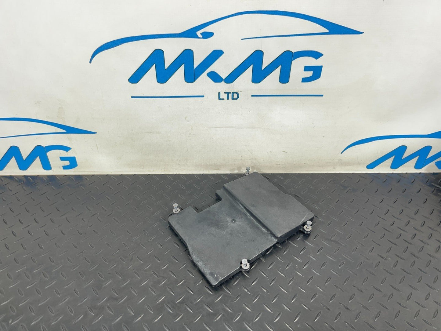 Mercedes W177 Fuse Box Relay Cover Lid Control Unit Bracket Trim A2475457300