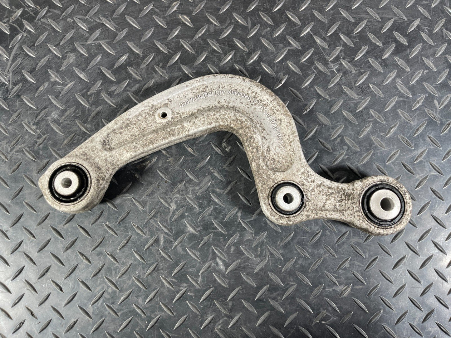 GENUINE AUDI A4 B9 A5 S5 F5 REAR LEFT OR RIGHT CONTROL ARM 8W0505361E