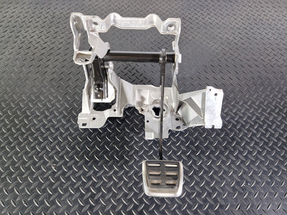 16-19 AUDI A4 B9 S-LINE OEM BRAKE PEDAL ASSEMBLY BRACKET MOUNT 8W2723140A