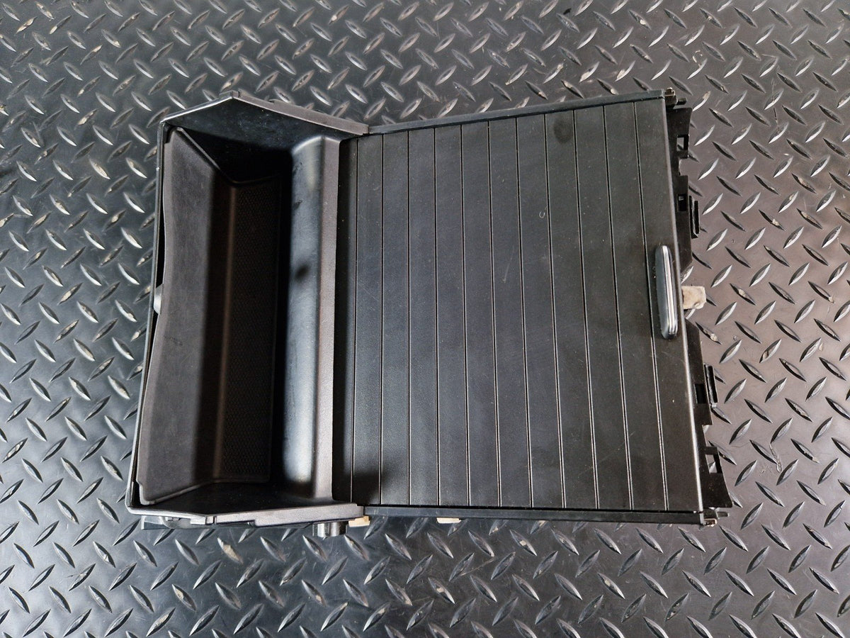 Mercedes-Benz GLE W166 Centre console cup holder 16930018