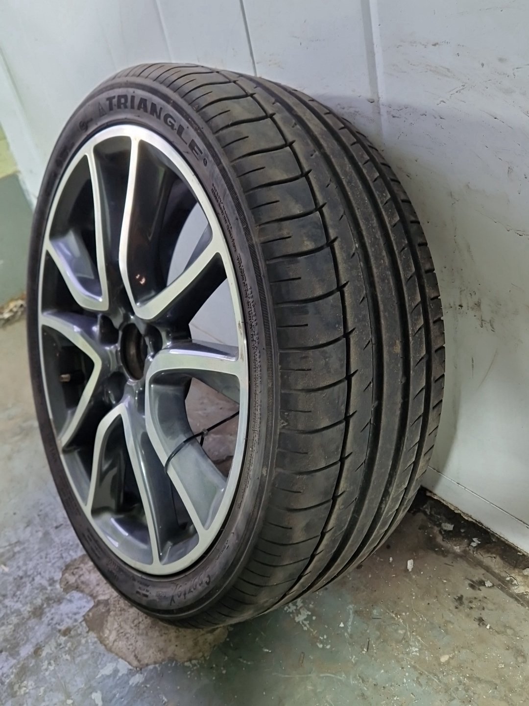 Honda CR-Z MK1 (ZF13) 17" Alloy Wheel with Tyre 205/45/17 6mm 17065A