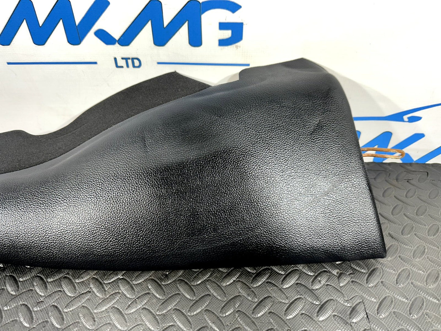 14-21 MERCEDES BENZ W205 GENUINE REAR DRIVER SIDE  BLACK LEATHER SEAT BOLSTER