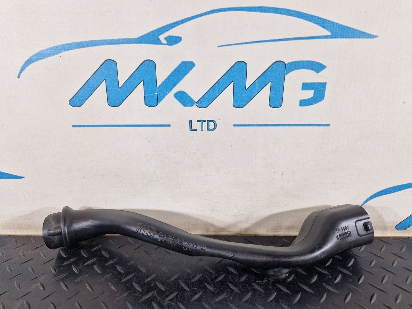 Mercedes-Benz Unknown Part Type A1668320490