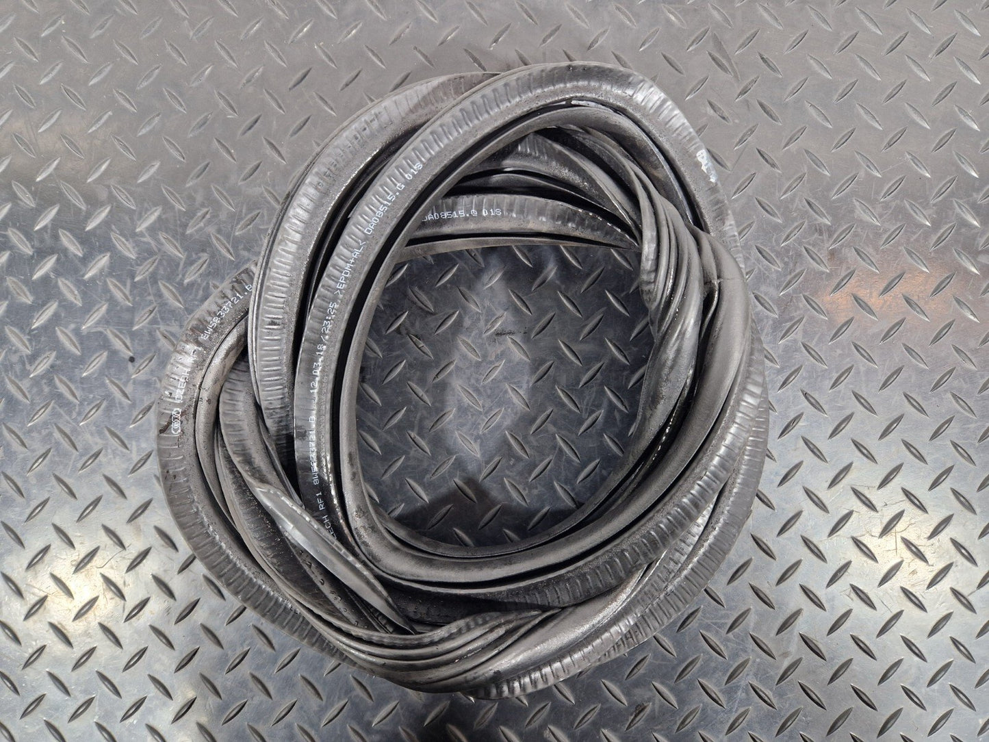 16-19 AUDI A4 B9 Rear Right or Left Door Rubber Seal 8W5833721B