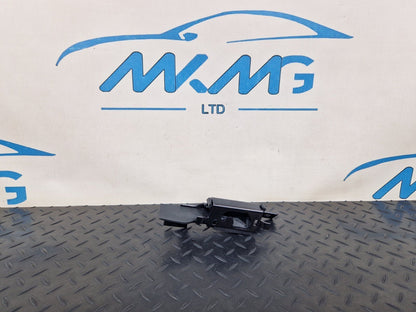 14-21 MERCEDES BENZ C220d W205 REAR RIGHT N/S LUGGAGE ROLLER BRACKET A2058605400