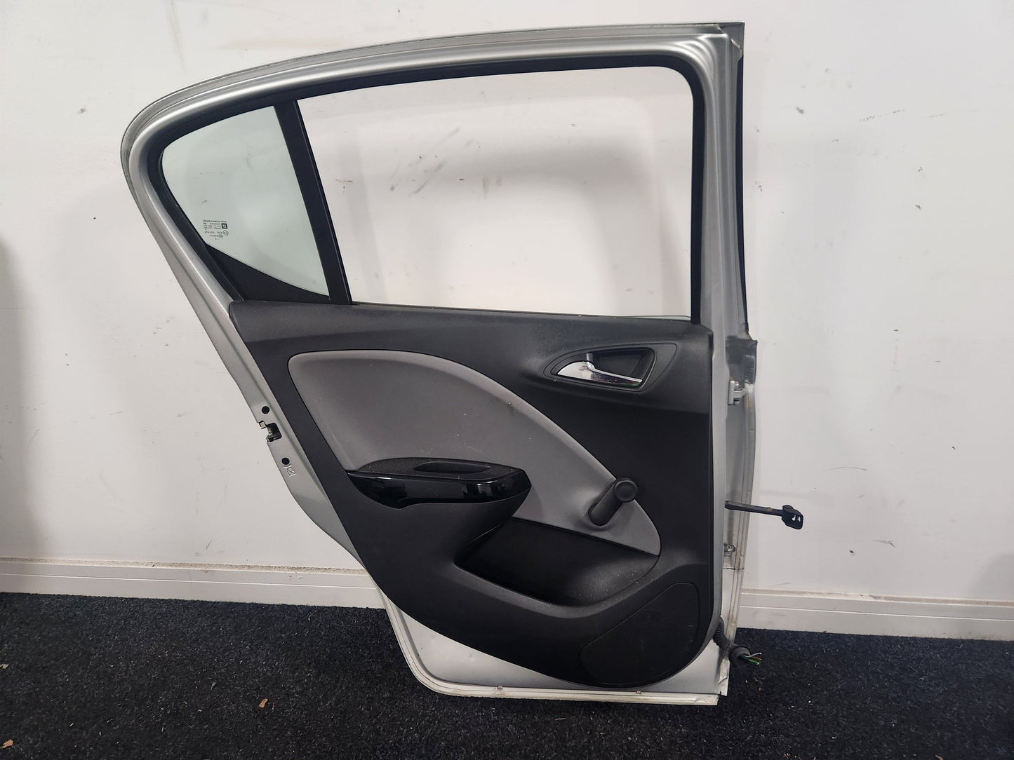 Vauxhall Corsa MK4 Hatchback 5dr Rear Left Complete Door in Switchblade Silver