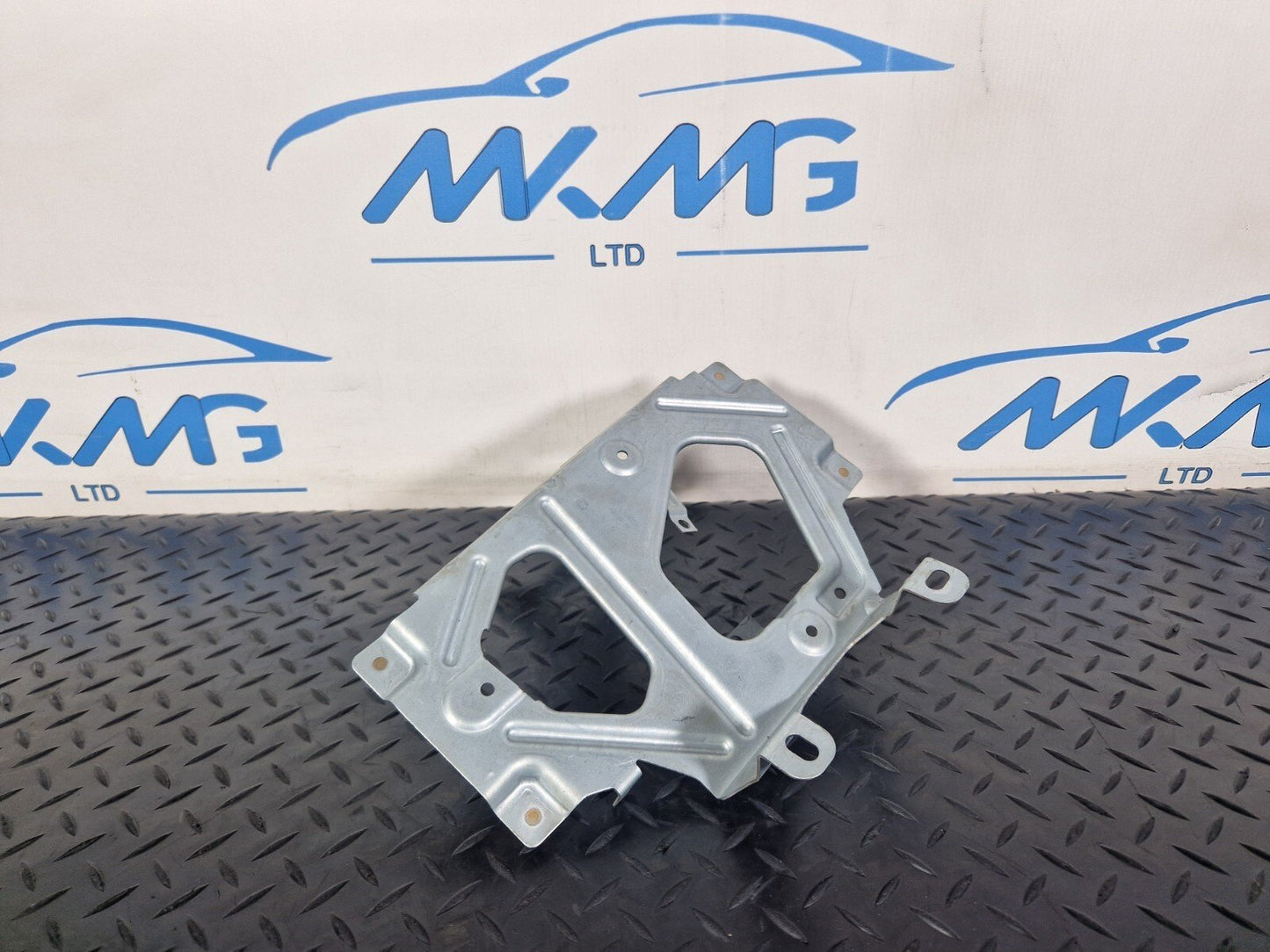 11-18 BMW 6 SERIES F06 TV MODULE BRACKET HOLDER MOUNT 9237830