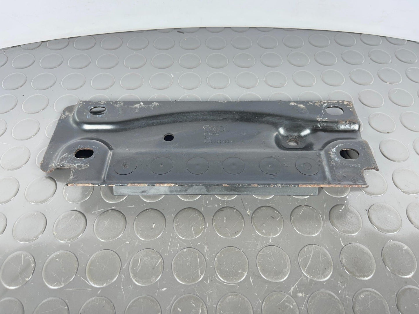 16-19 AUDI A4 B9 GENUINE MUFFLER MOUNT BRACKET PLATE 8W0803183A