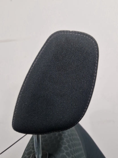 Ford Fiesta MK7 (B299) Hatchback Left Front Seat