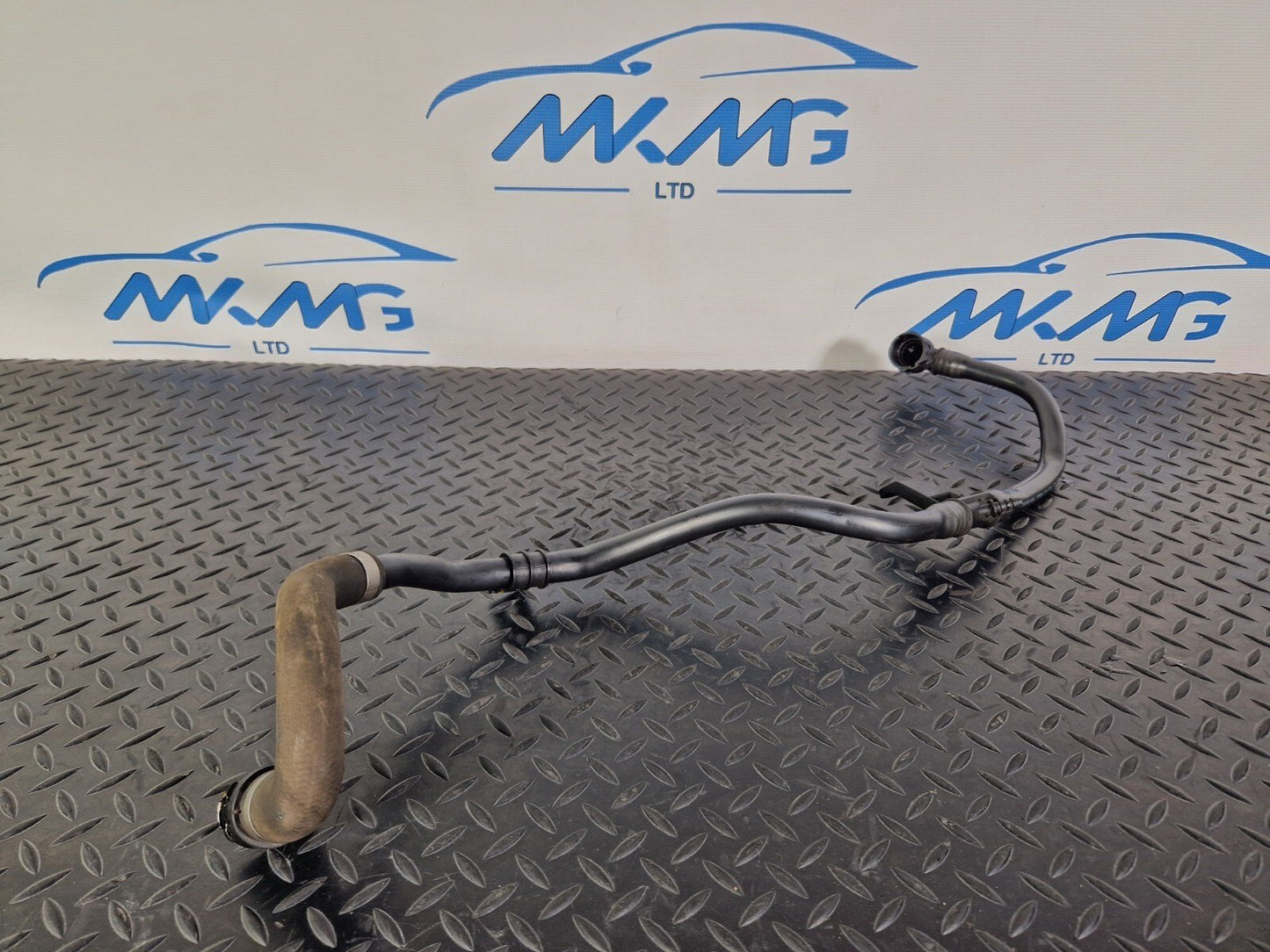 14-21 MERCEDES BENZ C300h W205 GENUINE WATER RADIATOR HOSE PIPE A2055001000