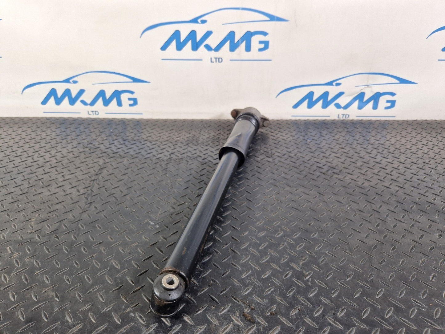 19-ON MERCEDES BENZ B CLASS W247 GENUINE REAR SHOCK ABSORBER A2473203600