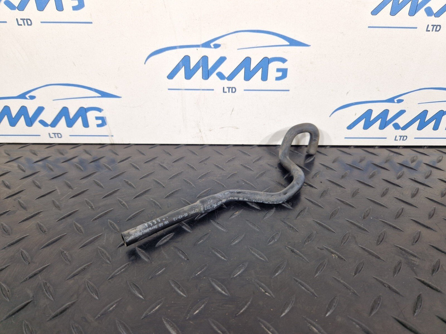 10-18 AUDI A7 4G S-LINE FRONT LEFT HEADLIGHT VENT HOSE 4G8941717B