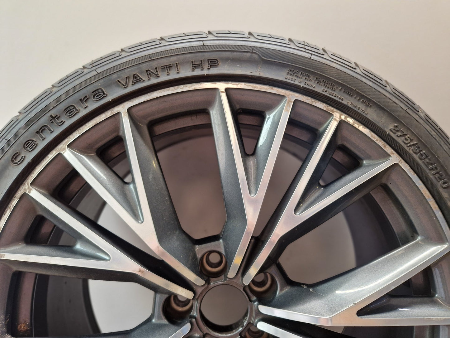 Audi A7 4G 20" Alloy Wheel with Tyre 275/35/20 ~5mm 4G8601025AE