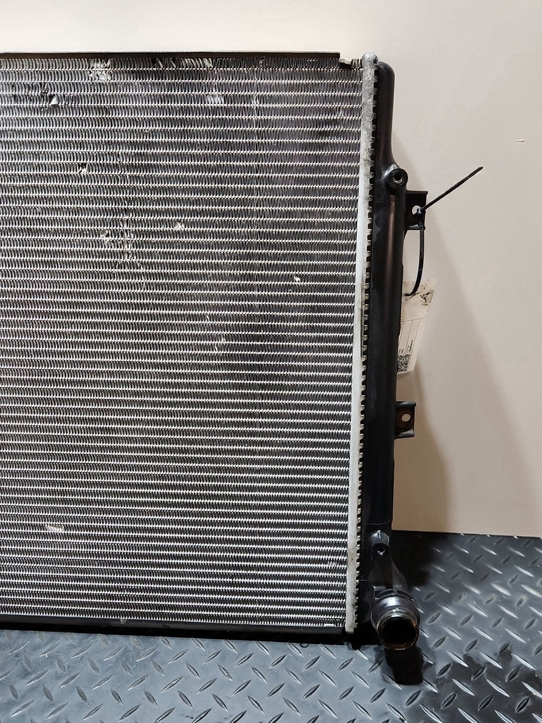 Audi A3 2L Diesel kw CBAB Genuine Engine Cooling Unit Radiator 1K0121251AB