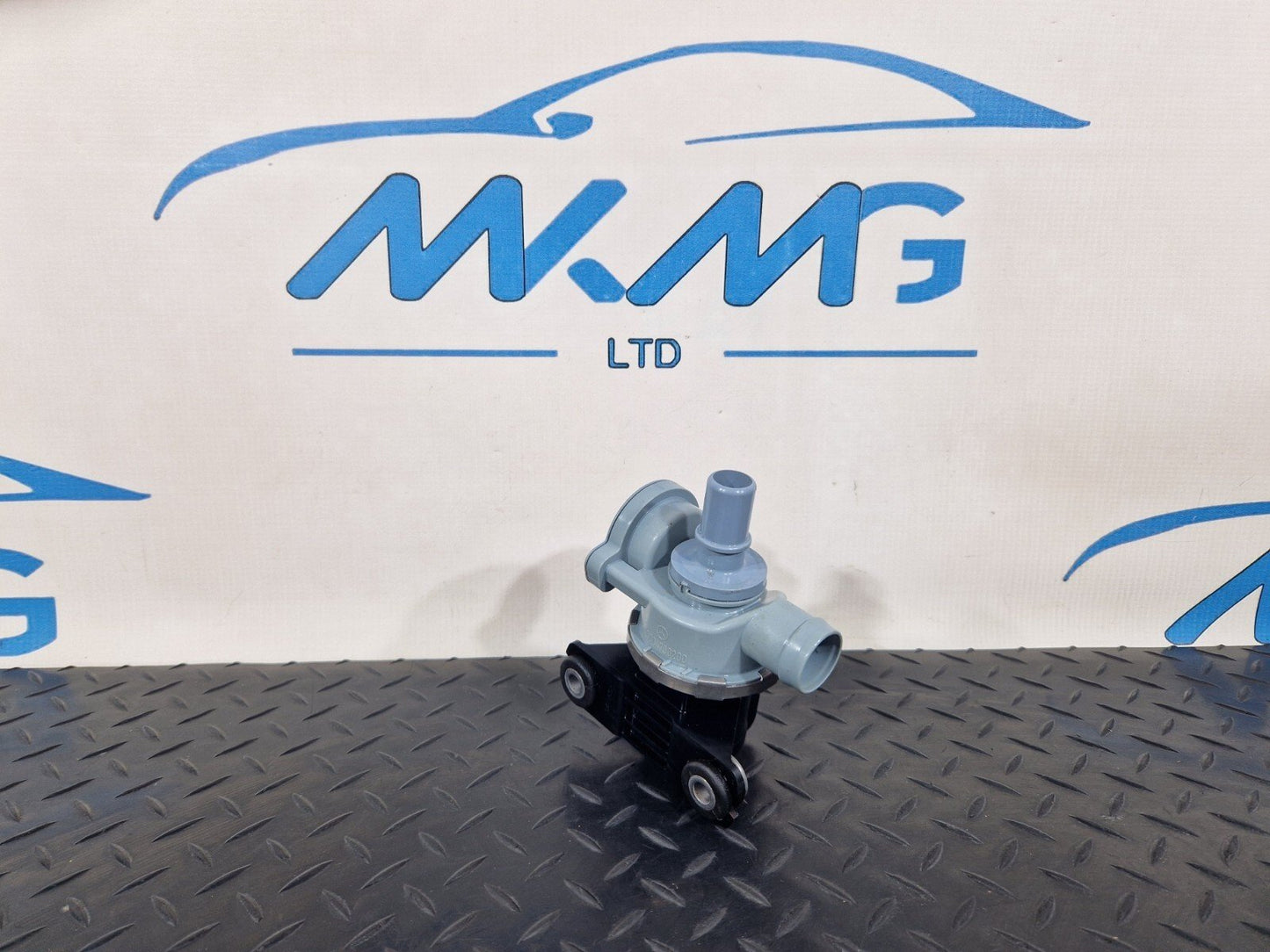 19-ON MERCEDES BENZ CLA C118 FUEL TANK ISOLATION VALVE A2474703602