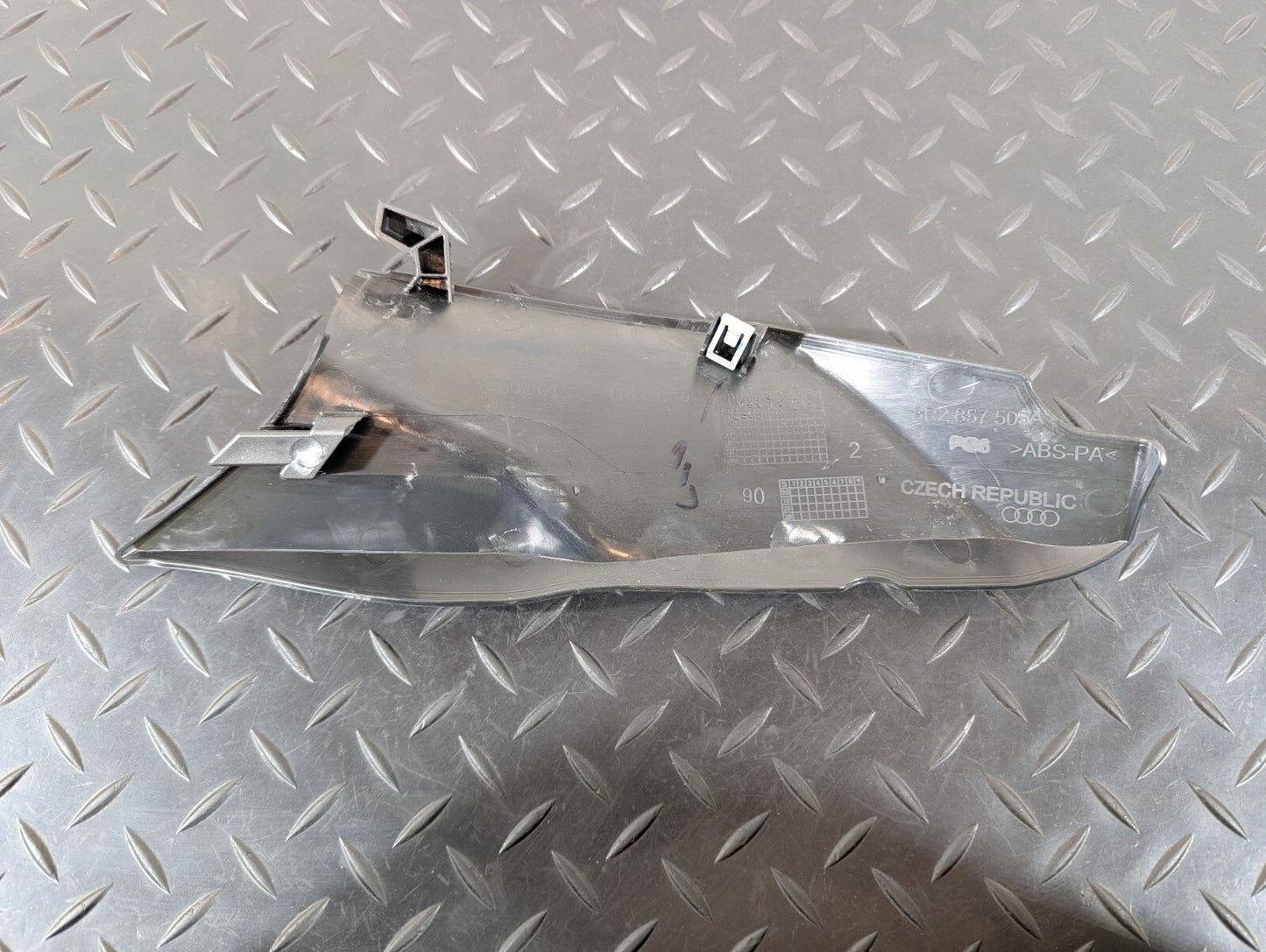 12-17 AUDI Q5 S-LINE GENUINE CENTRE CONSOLE TRIM PANEL 8R2857505A