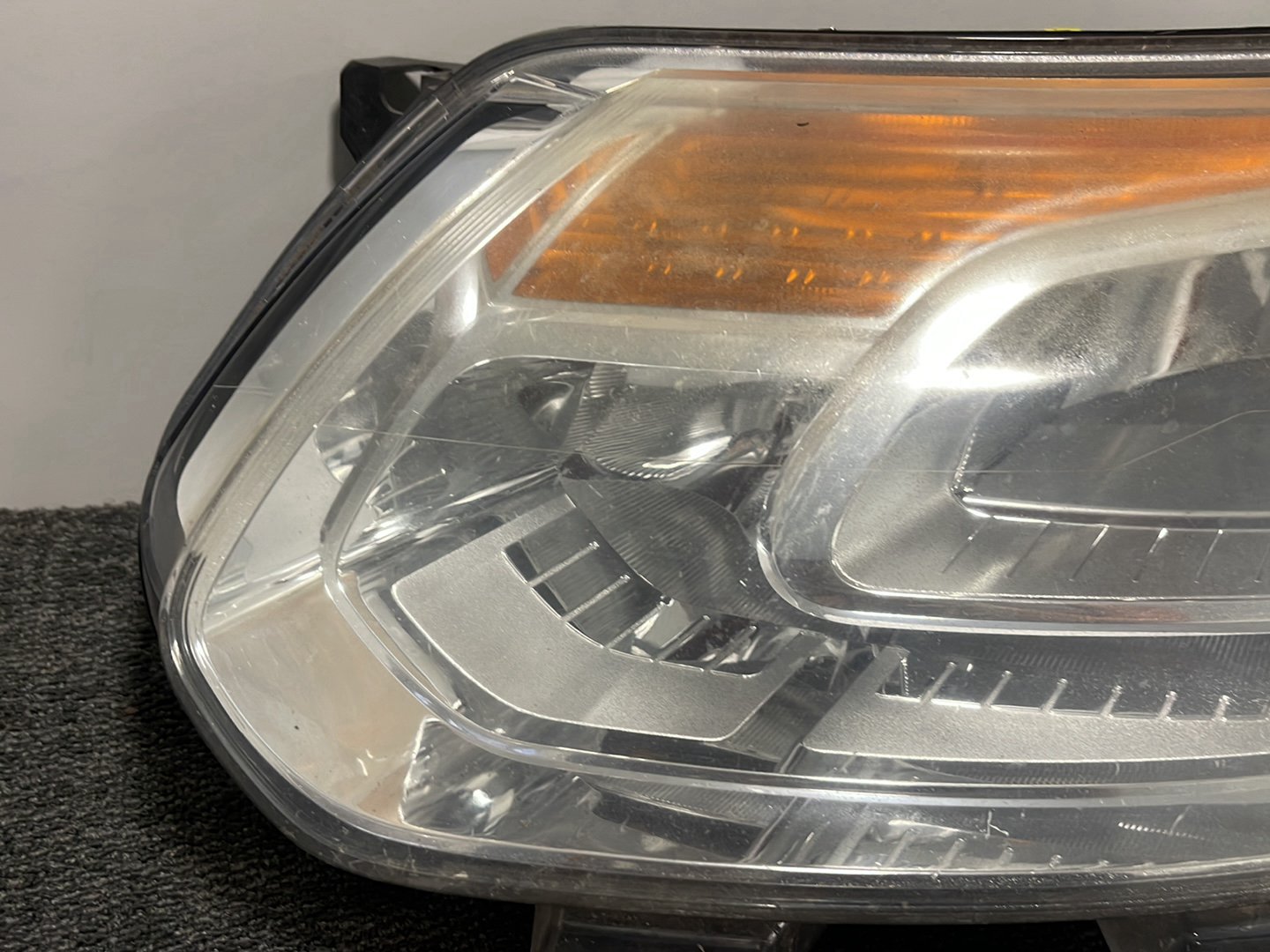 Citroen C3 Picasso MK1 FL (MY10) MPV Front Left Passenger Headlight 9681874080