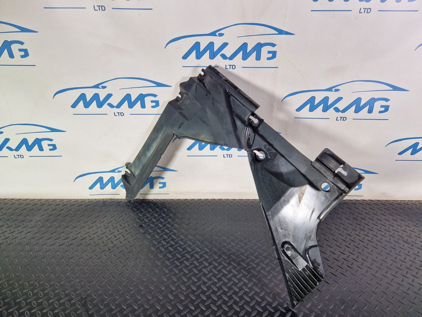 16-24 AUDI A5 F5 COUPE LHD LEFT SIDE UNDERBODY COVER 8W6825215