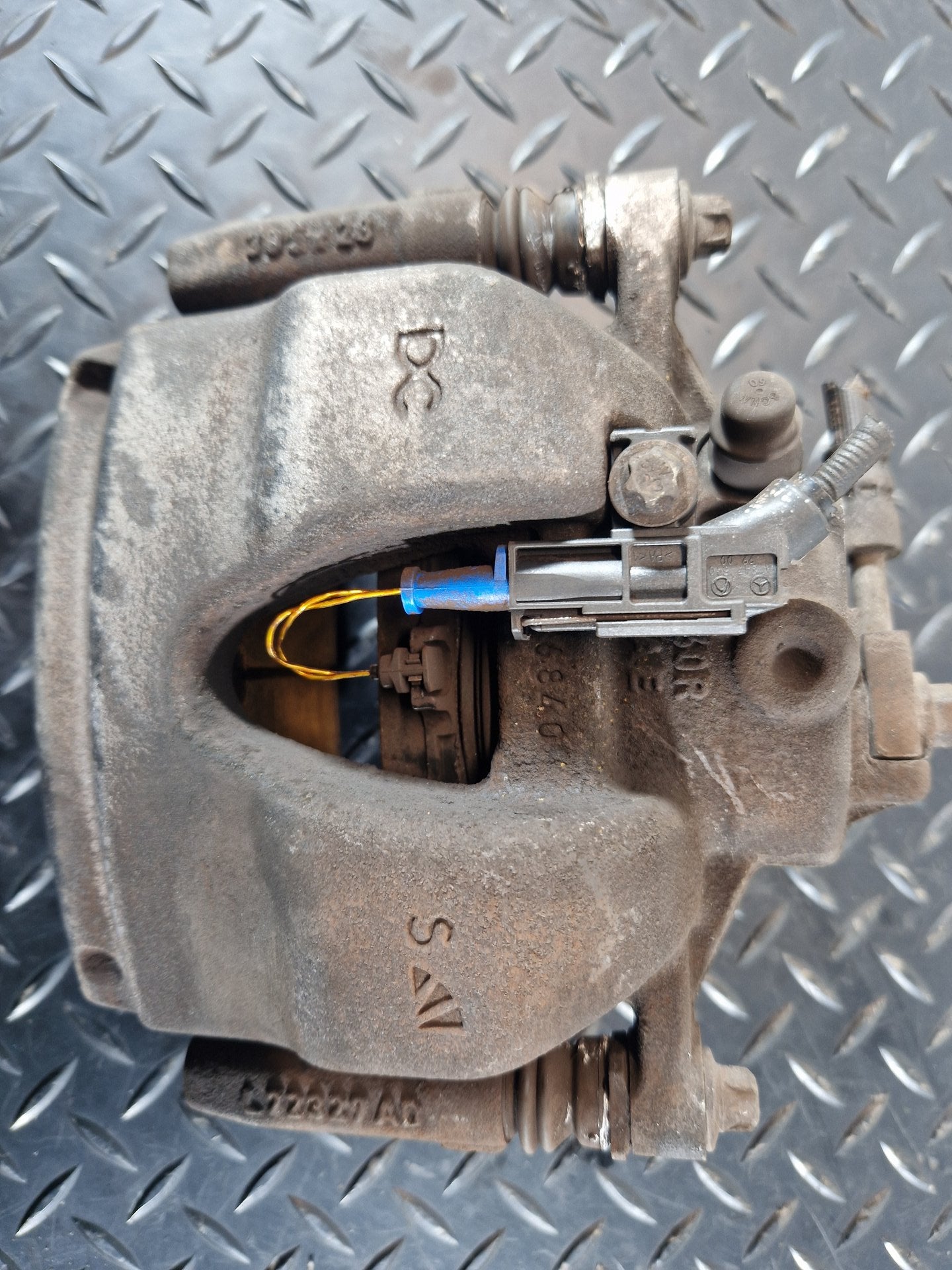 2019 Mercedes-Benz B200d B-Class W247 SUV Brake Caliper Spring A1774215200