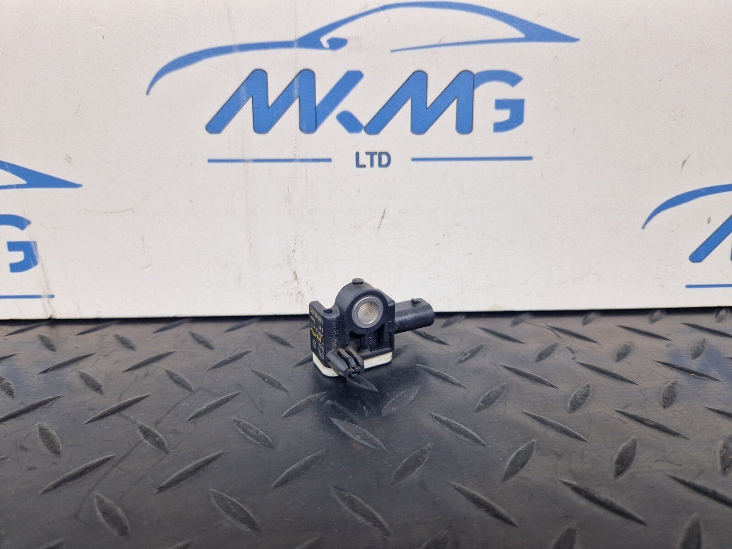 14-23 MERCEDES BENZ VITO W447 LOWER B-PILLAR AIRBAG CRASH SENSOR A4479050013
