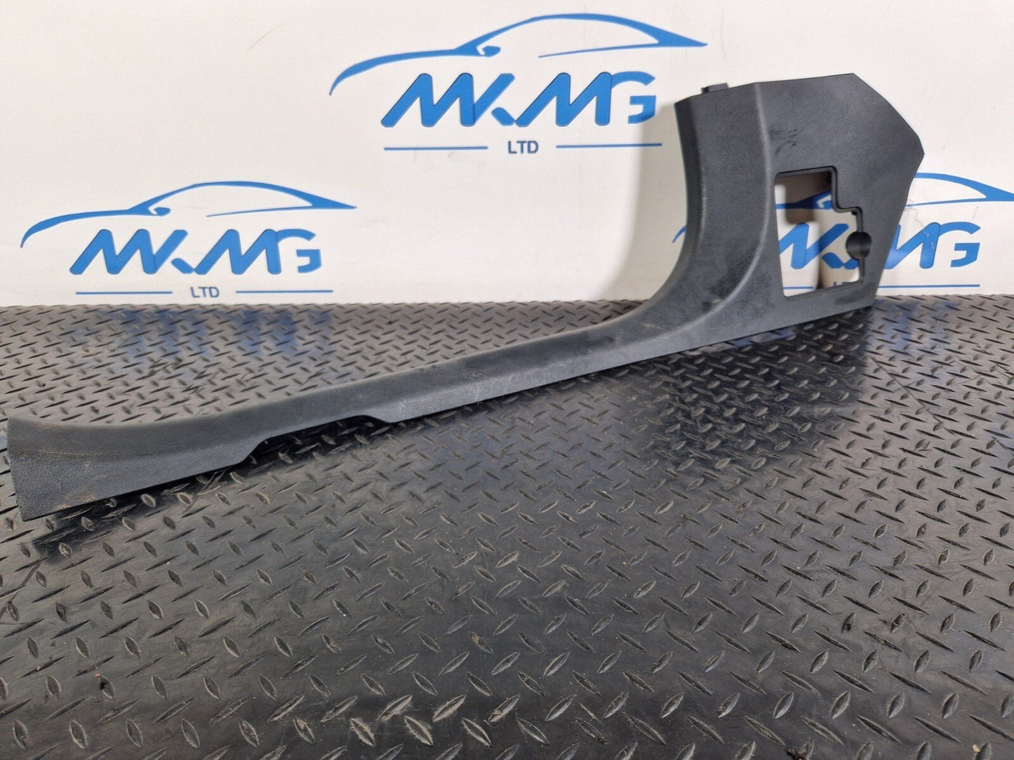 14-21 MERCEDES BENZ W205 LEFT PASSENGER SIDE INNER SILL TRIM COVER A2056860536