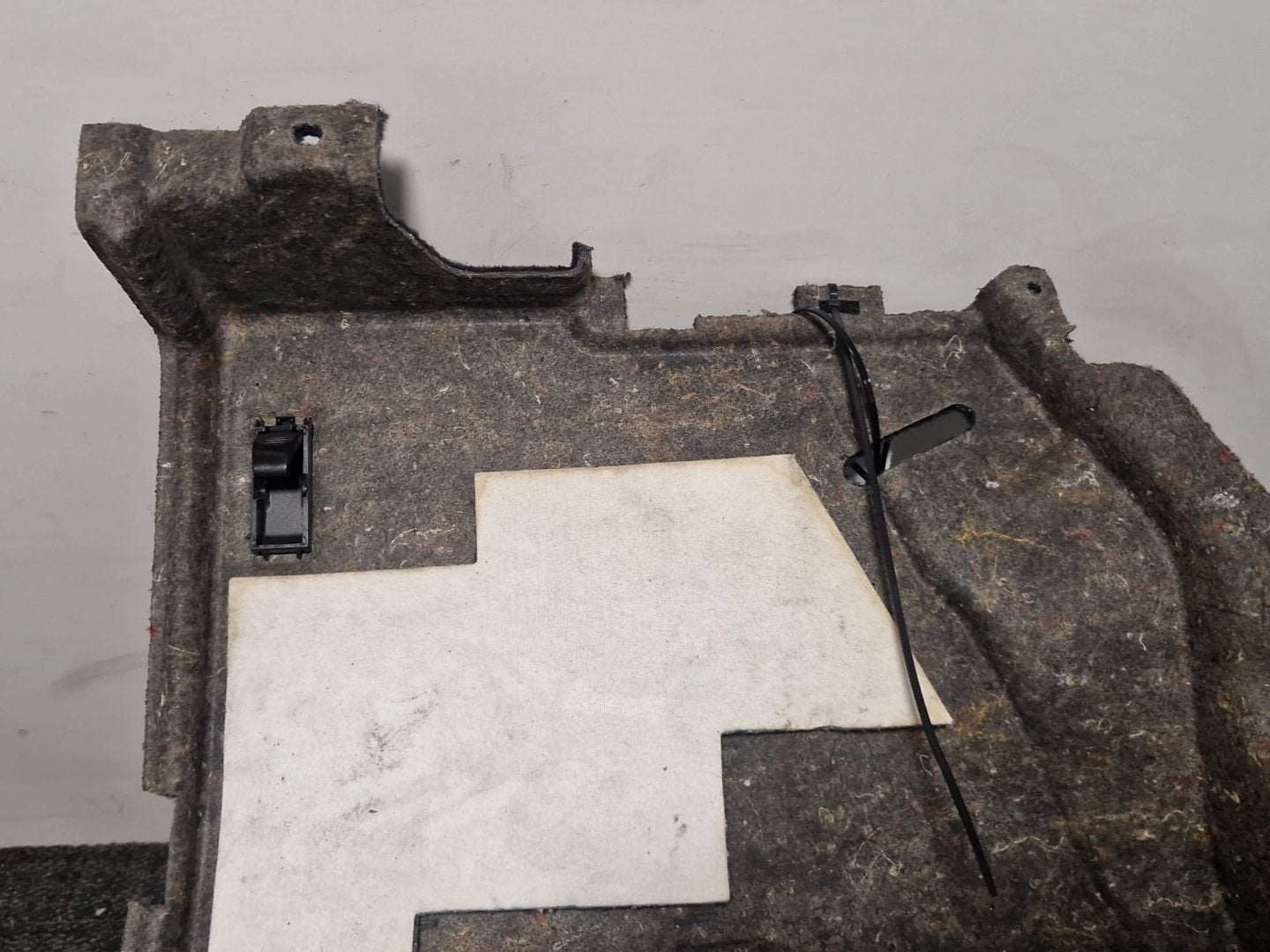 BMW 320d F31 Right O/S Driver Side Boot Support Element Trim 7273738
