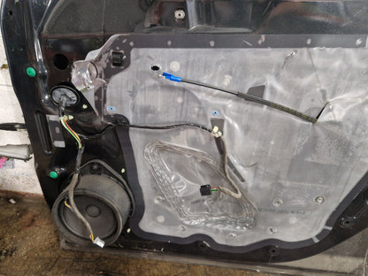 Vauxhall Zafira MK3 (C) (A3470) MPV Front Right O/S Complete Door in Black GAR