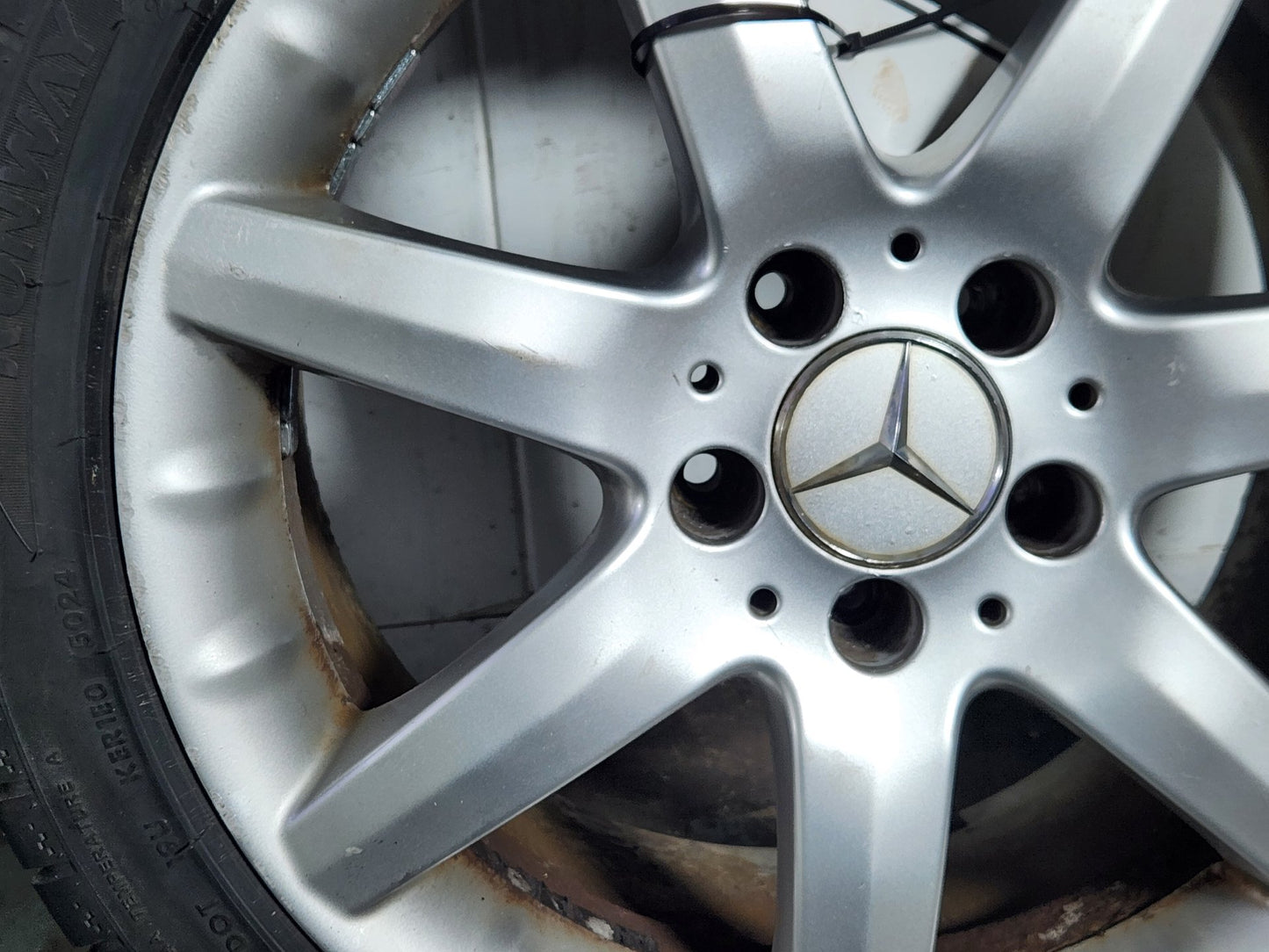 Mercedes C-Class W203 (FL) 17" Alloy Wheel with Tyre 245/40/17 ~7mm A2034012402