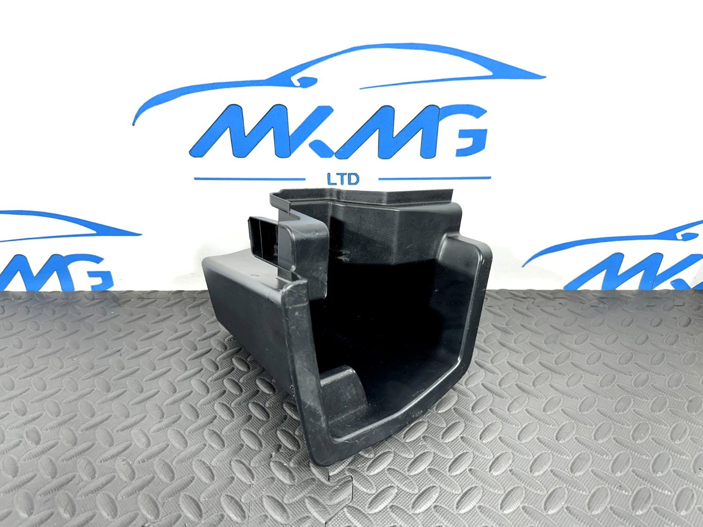 14-21 BMW 2 SERIES GRAN TOURER F45 F46 TRUNK LEFT SIDE STORAGE BOX 7327033