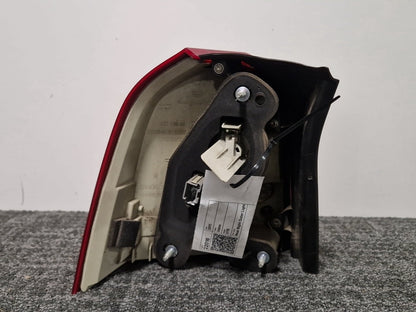 2011 Volvo V70 MK3 - Rear Right Outer Light