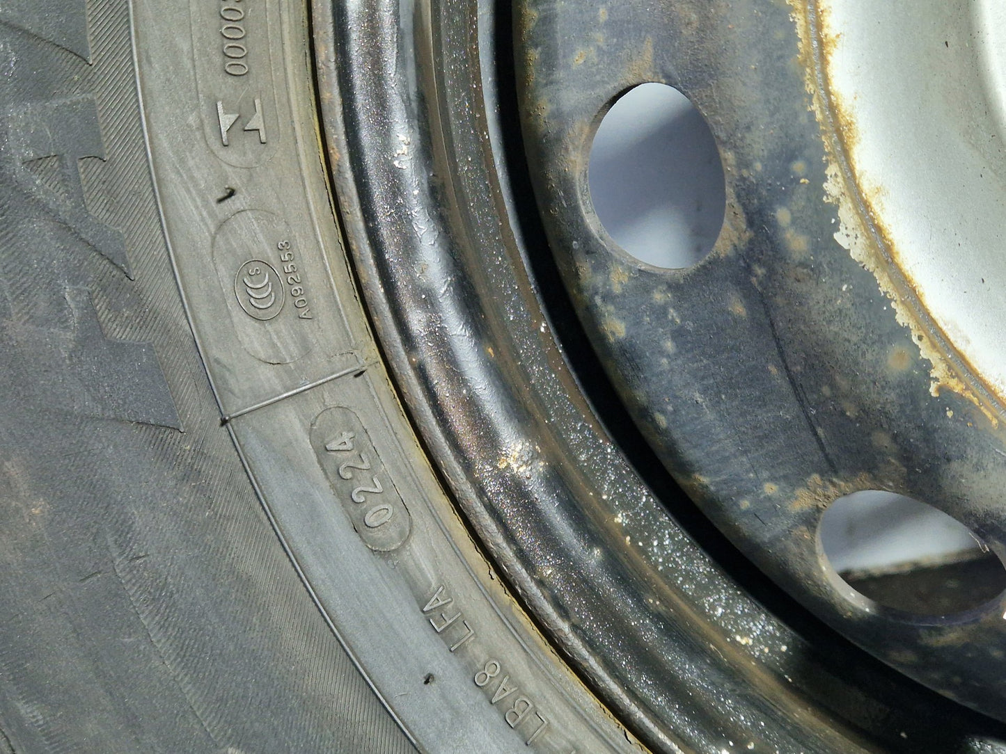 Peugeot Citroen 15" Steel Wheel with Tyre 215/70/15 ~7mm 1374096080