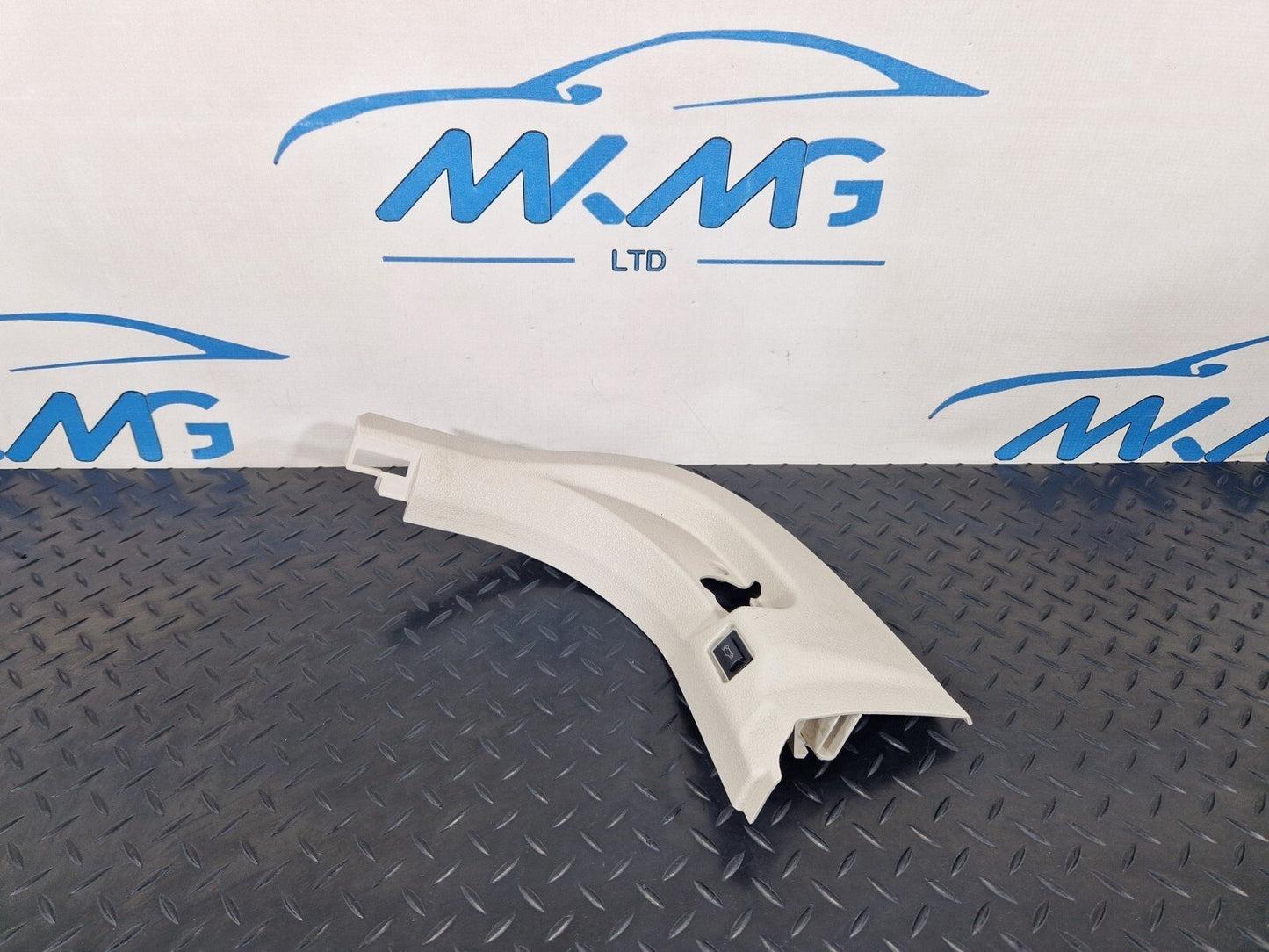11-18 BMW 6 SERIES F06 INTERIOR TRIM & BOOT RELEASE SWITCH 7328016