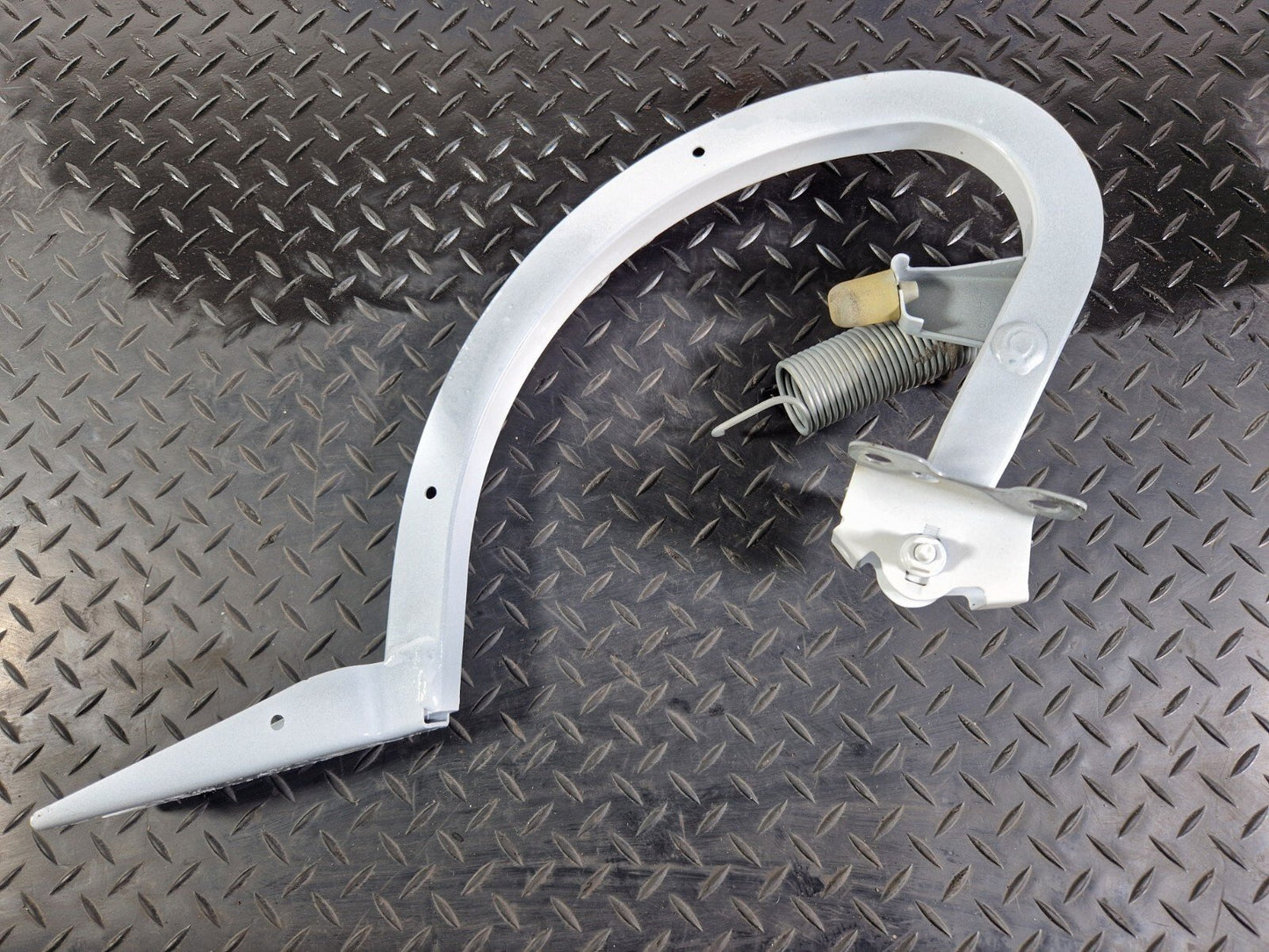 16-23 AUDI S5 COUPE GENUINE REAR TAILGATE BOOTLID HINGE RIGHT SIDE 8W6827302