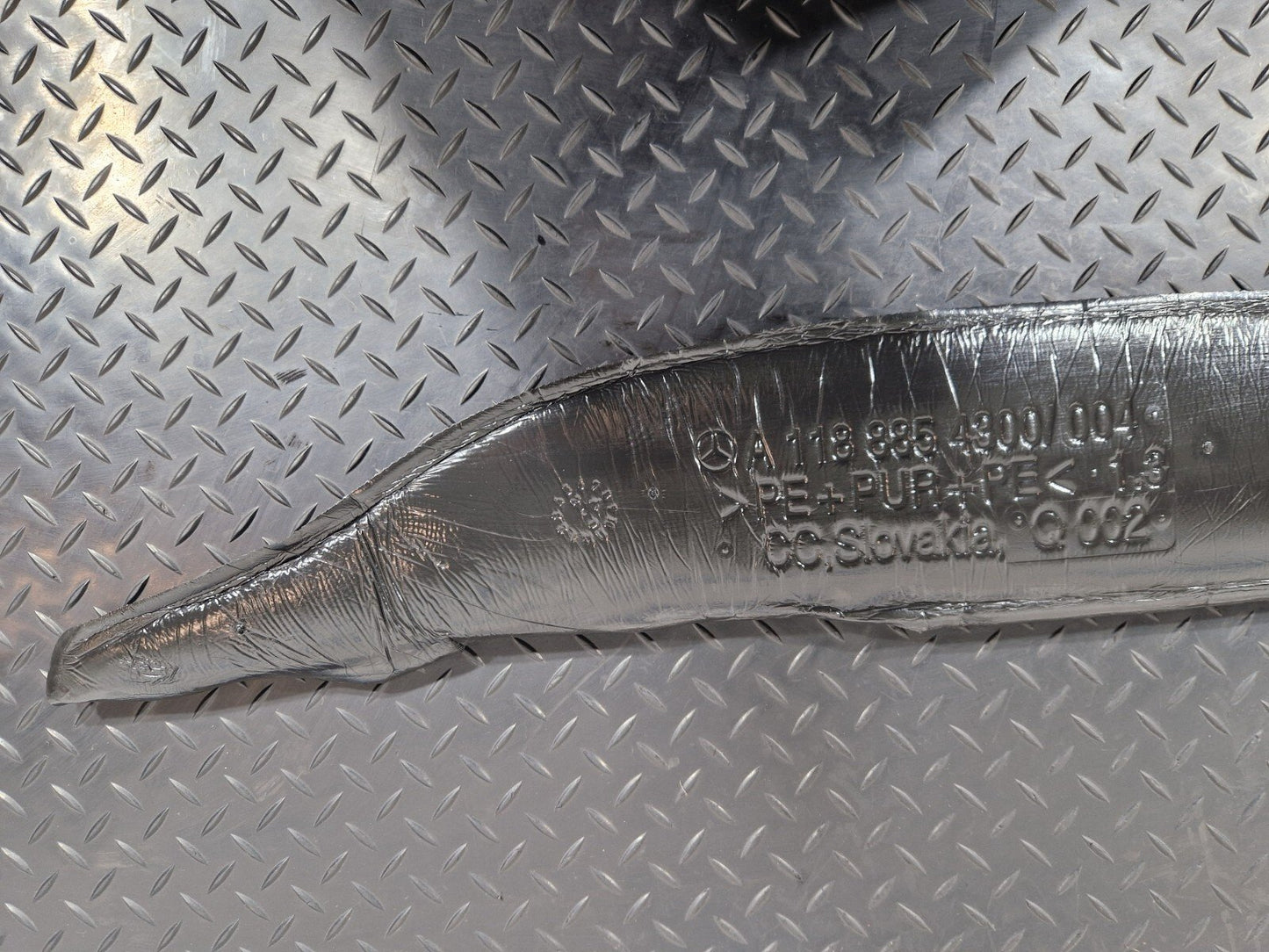 19-ON MERCEDES BENZ CLA C118 FRONT FENDER ABSORBER LEFT SIDE A1188854300