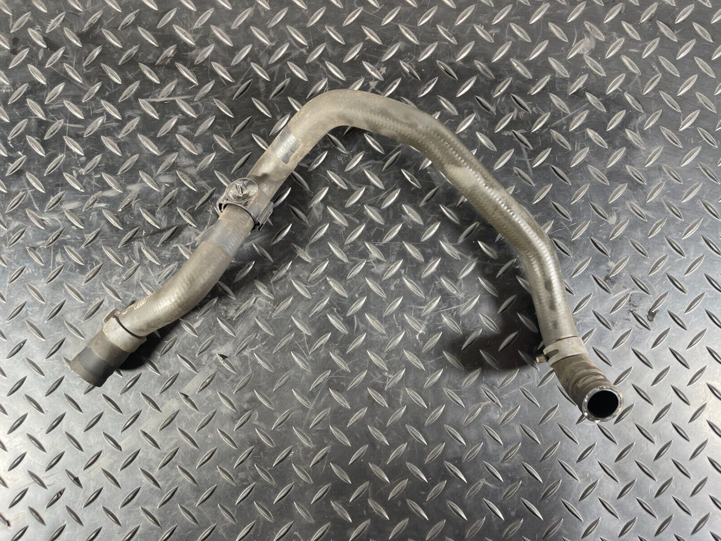 16-19 AUDI A4 B9 GENUINE WATER COOLANT PIPE HOSE 8W0145920D
