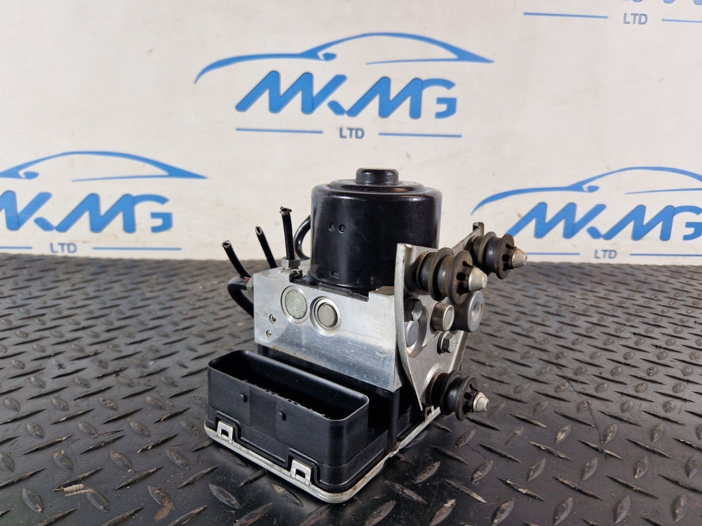 10-18 VW TOUAREG 7P GENUINE ABS PUMP CONTROL MODULE 7P0907379P
