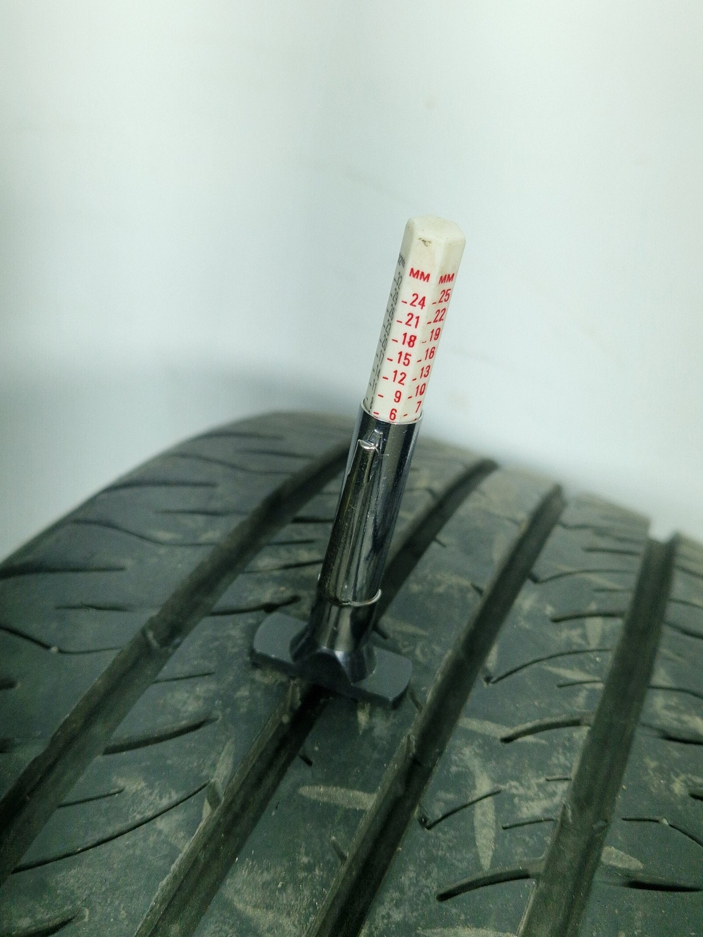 Nissan Note ACENTA MK1 15" Alloy Wheel with Tyre 6mm 175/60/15