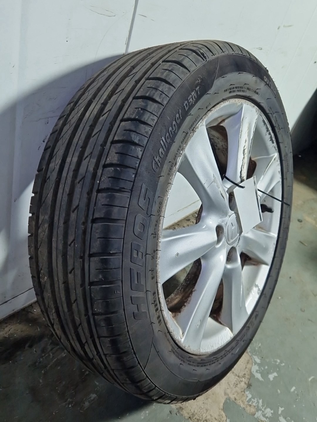 2010 Honda Insight MK2 (ZE2) 16" Alloy Wheel with Tyre 195/55/16 ~7mm